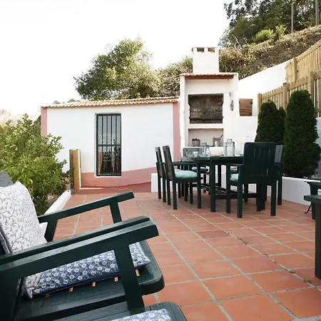 Enchanting House In Romantic Sintra