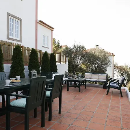 Enchanting House In Romantic Sintra
